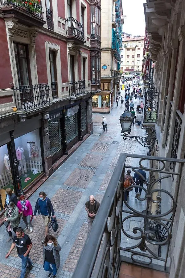 Espacioso Apartamento a estrenar!! Casco Viejo Bilbao 0*,  España